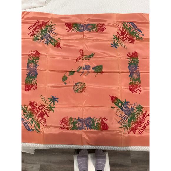 Vintage Hawaiian Islands Map Satin Tablecloth 39x40 + 4 Napkins Deadstock - Picture 9 of 16